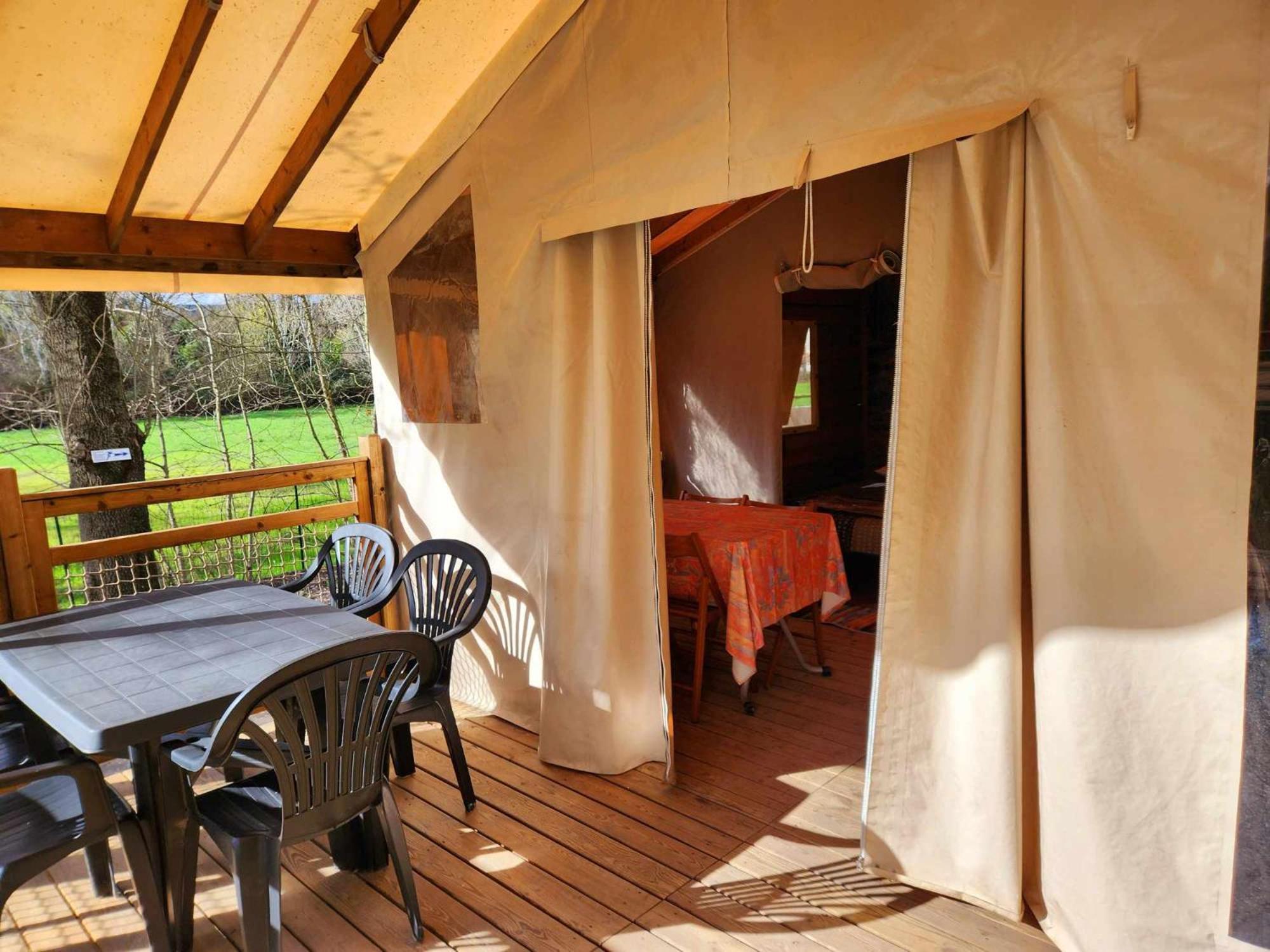 Camping Du Lion Bourg-Saint-Andéol Exterior foto