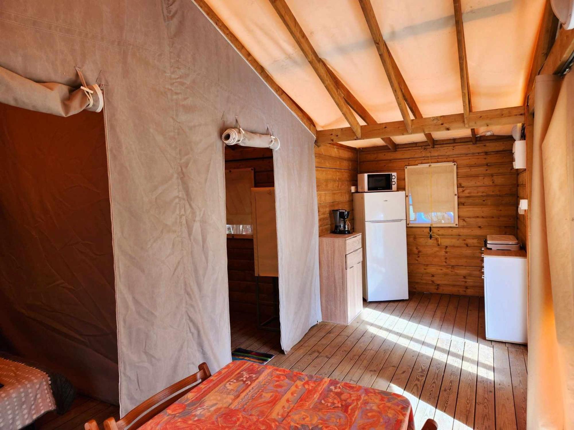 Camping Du Lion Bourg-Saint-Andéol Exterior foto